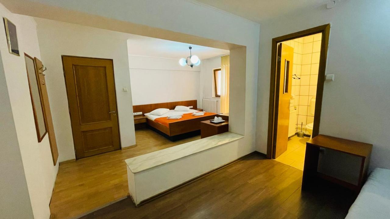 Pensiunea Luminita Buşteni Extérieur photo