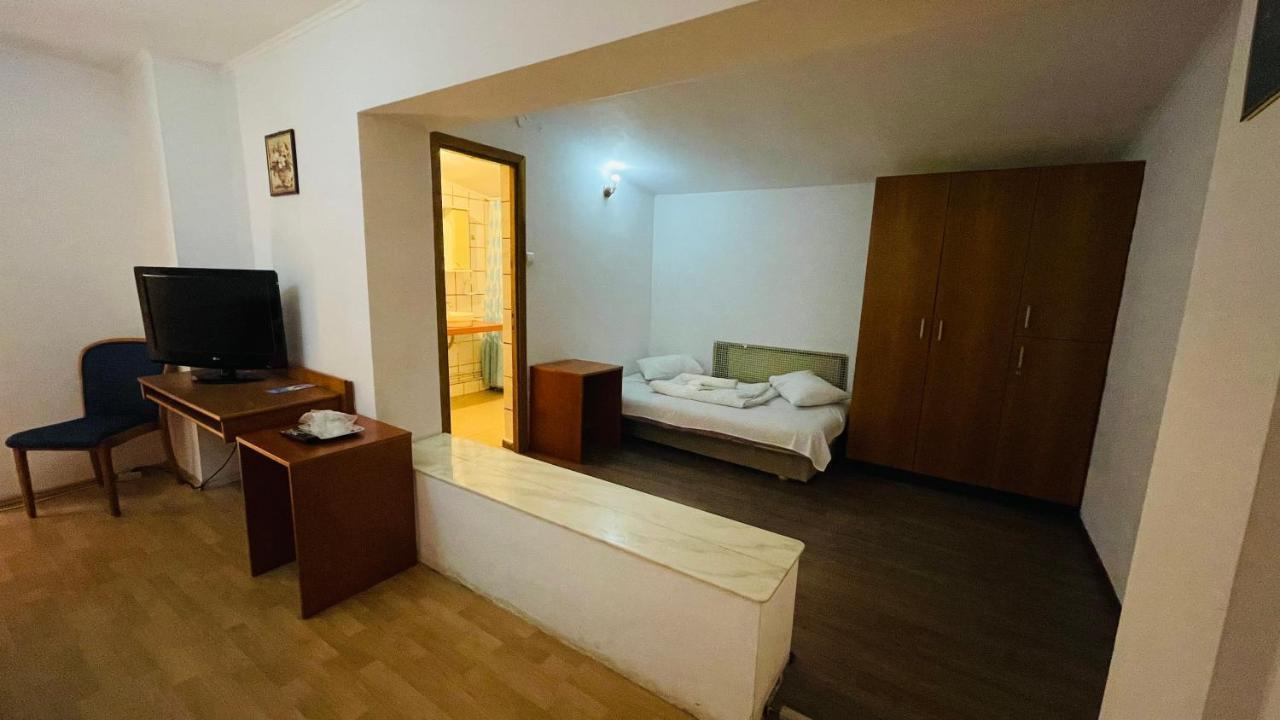 Pensiunea Luminita Buşteni Extérieur photo